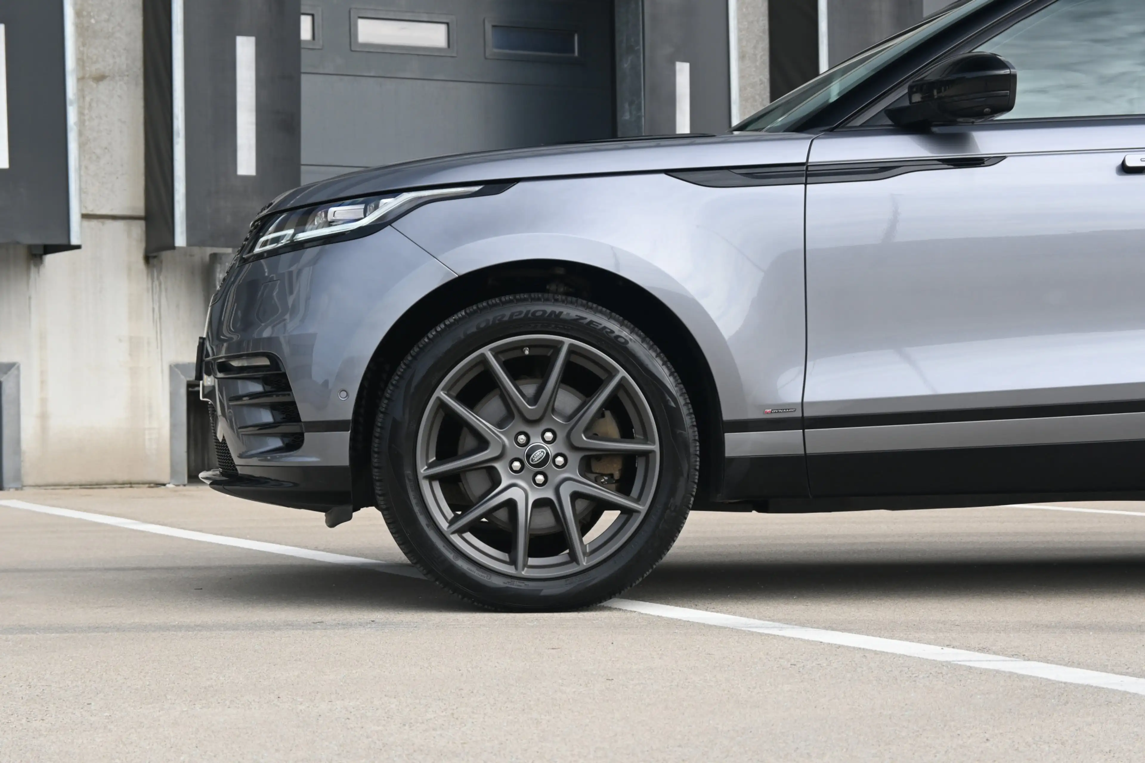 Land Rover Range Rover Velar 2.0 P400e R-Dynamic S | BTW, NL-auto, dealer ond. — photo 11