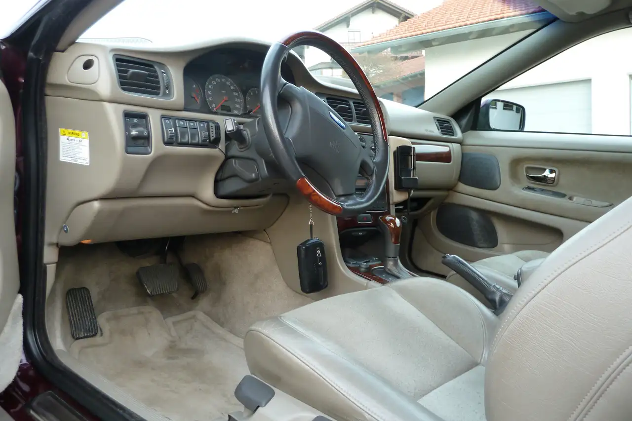 Volvo C70 2.5T, foto 2