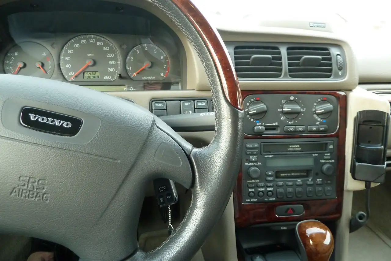Volvo C70 2.5T, foto 4