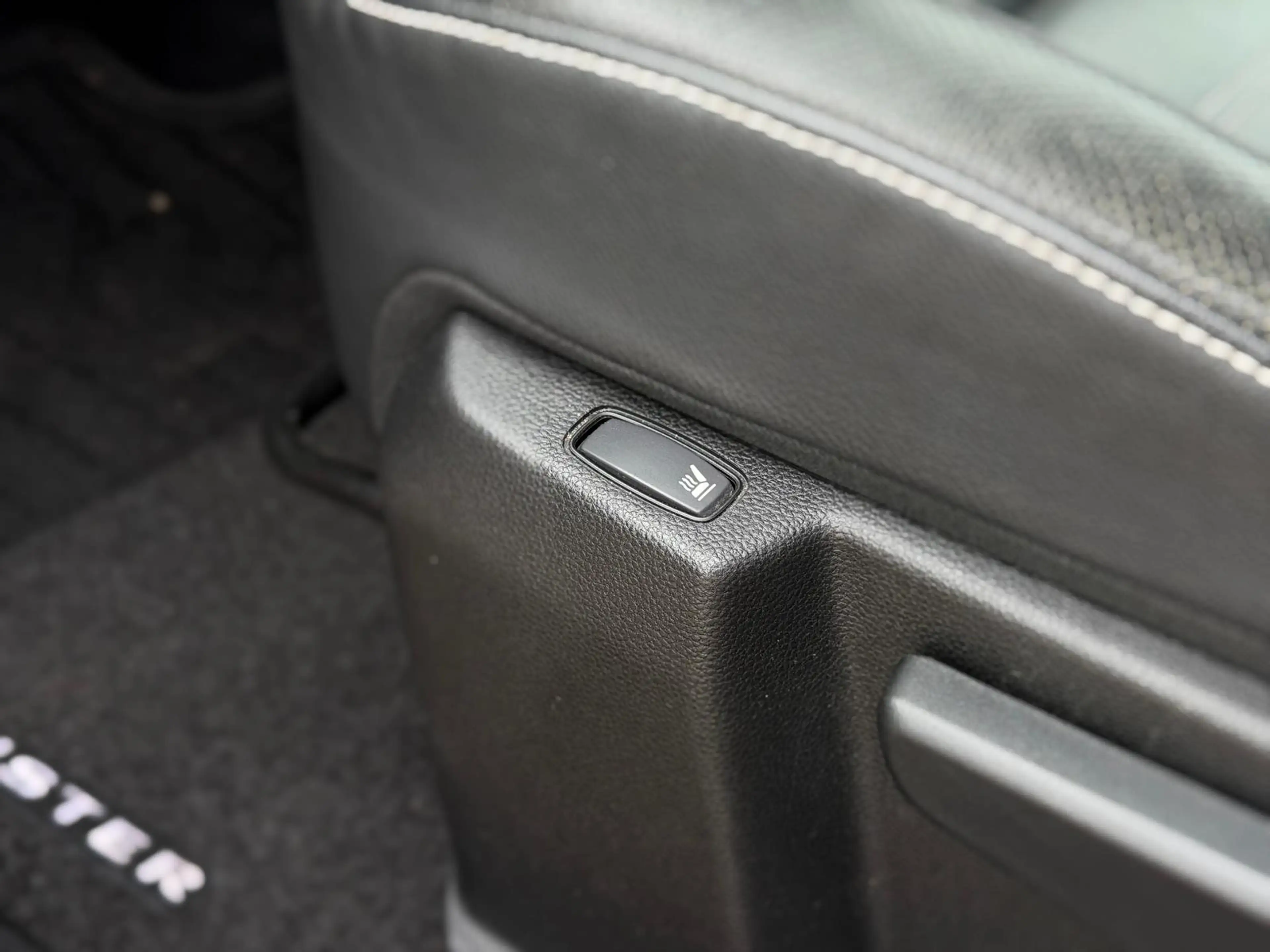 Dacia Duster Prestige Metallic — photo 14