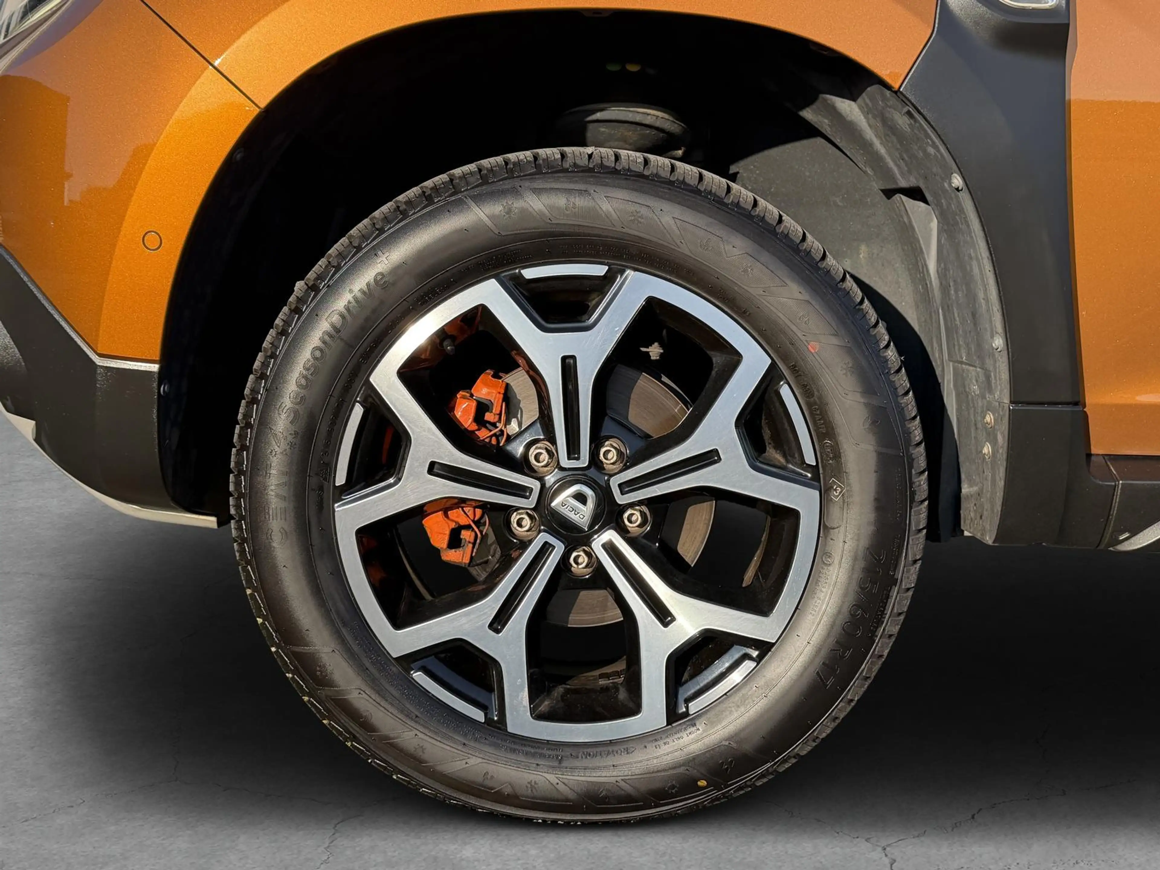 Dacia Duster Prestige Metallic — photo 2
