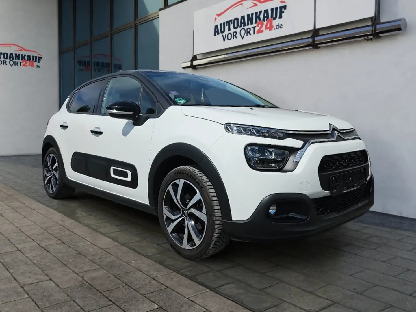 Citroen C3 Shine*Kamera*Autom*Navi*BT* Klima Navi Weiß - 1