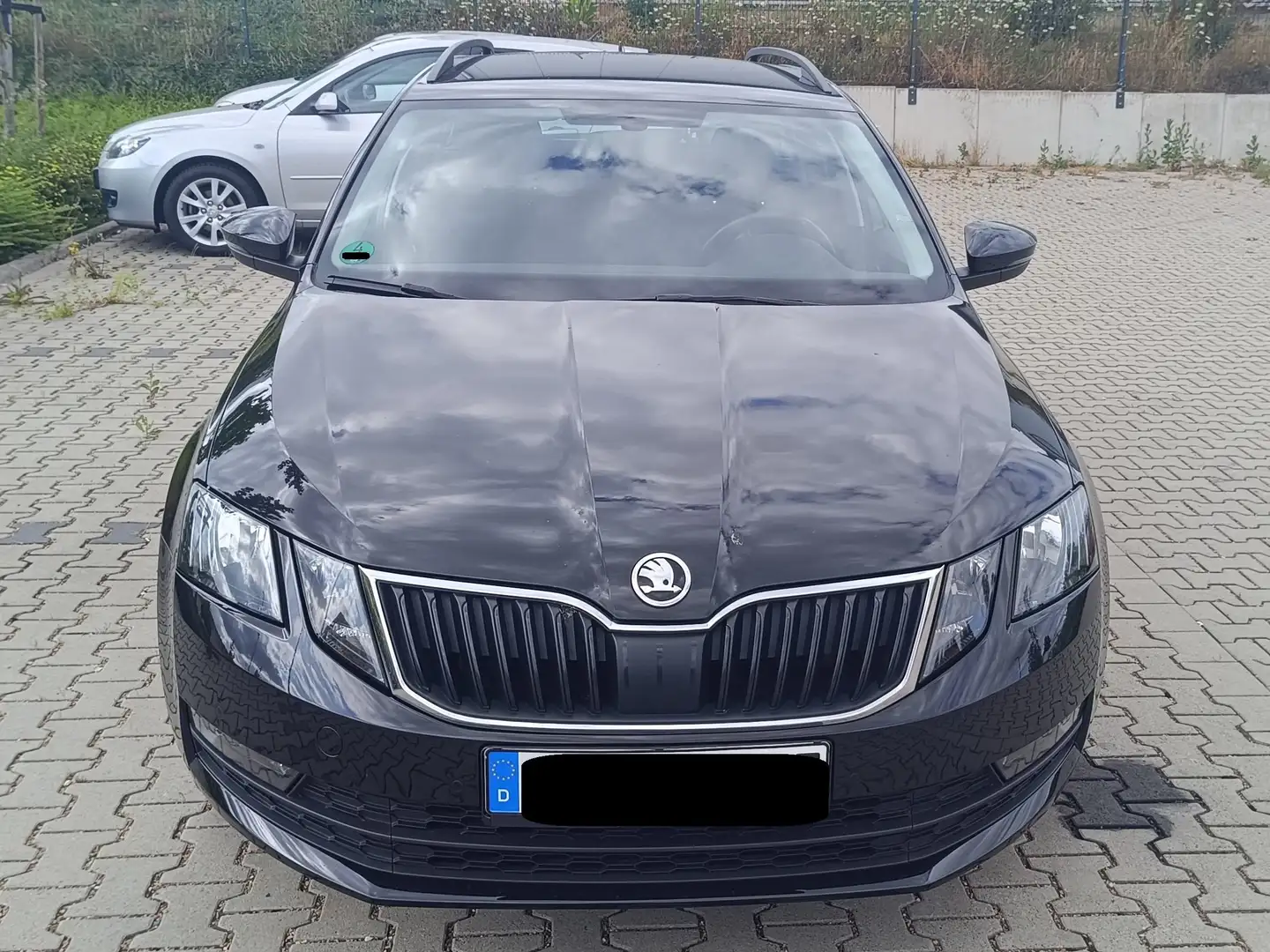 Skoda Octavia Octavia Combi 1.4 TSI G-TEC DSG Ambition Schwarz - 2