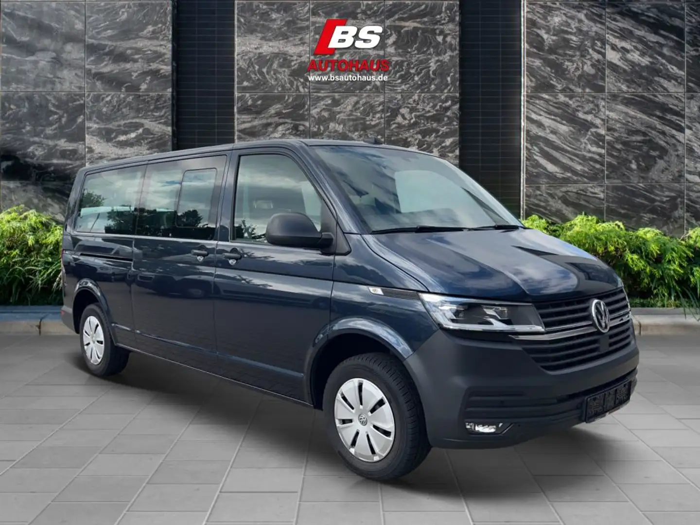 Volkswagen T6.1 Transporter DSG LED SHZ LEDER NAVI - 1
