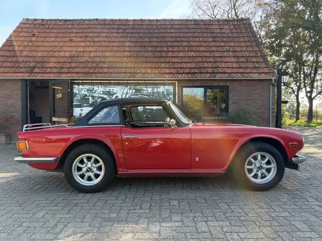 Triumph TR6 PI, Overdrive, 150 PK, Belgische CKD