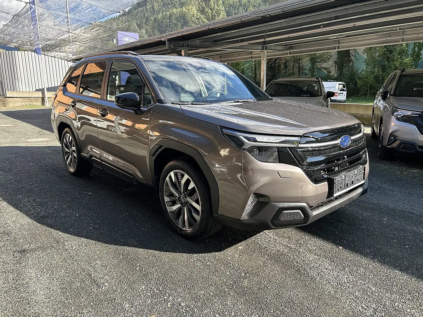 Subaru Forester 2,0i e-Boxer Premium inkl. Winterräder! - 1