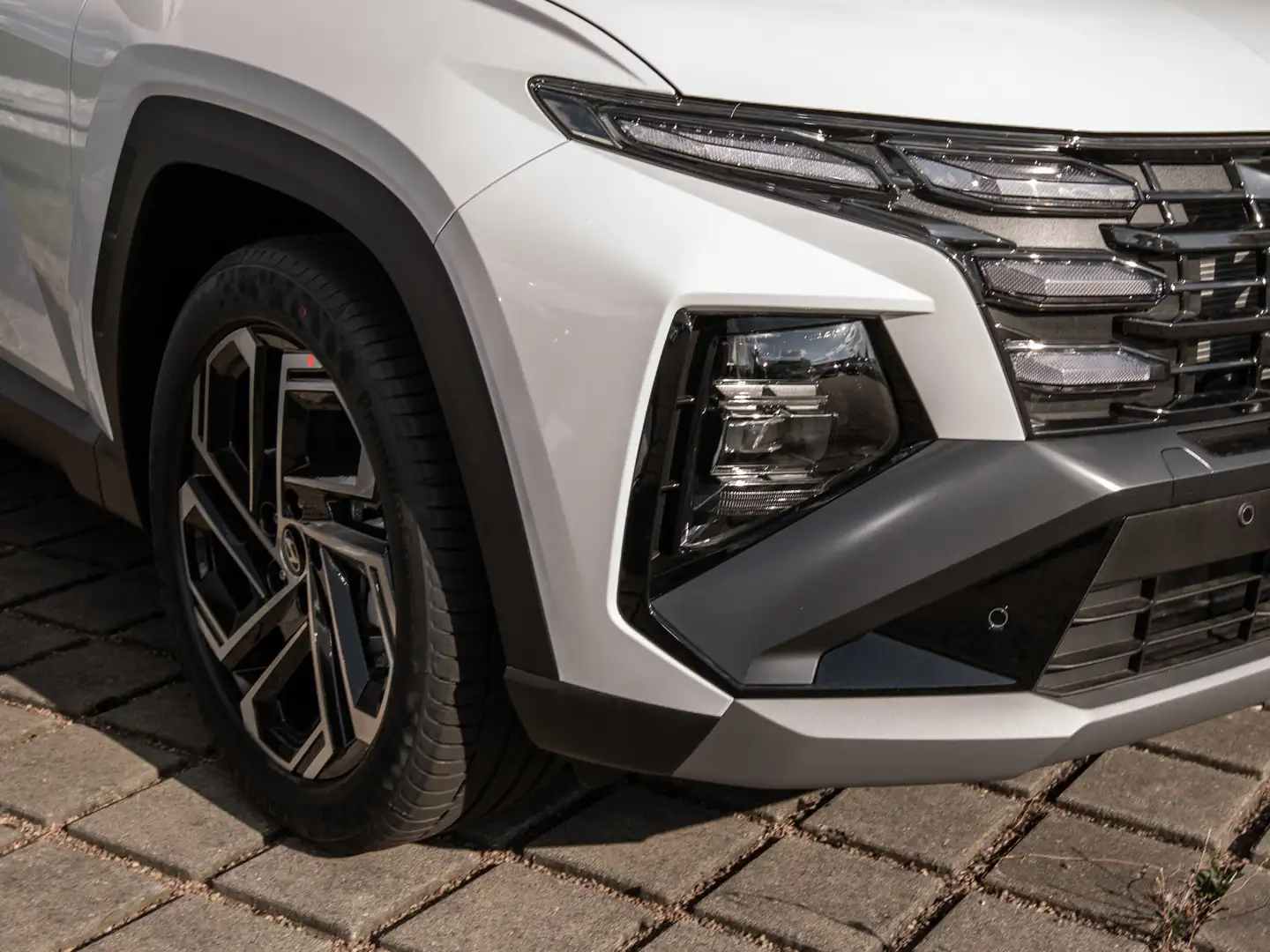 Hyundai TUCSON MildHybrid+NAVI+MATRIX+SOUND+LEDER+SOFORT Blanc - 2
