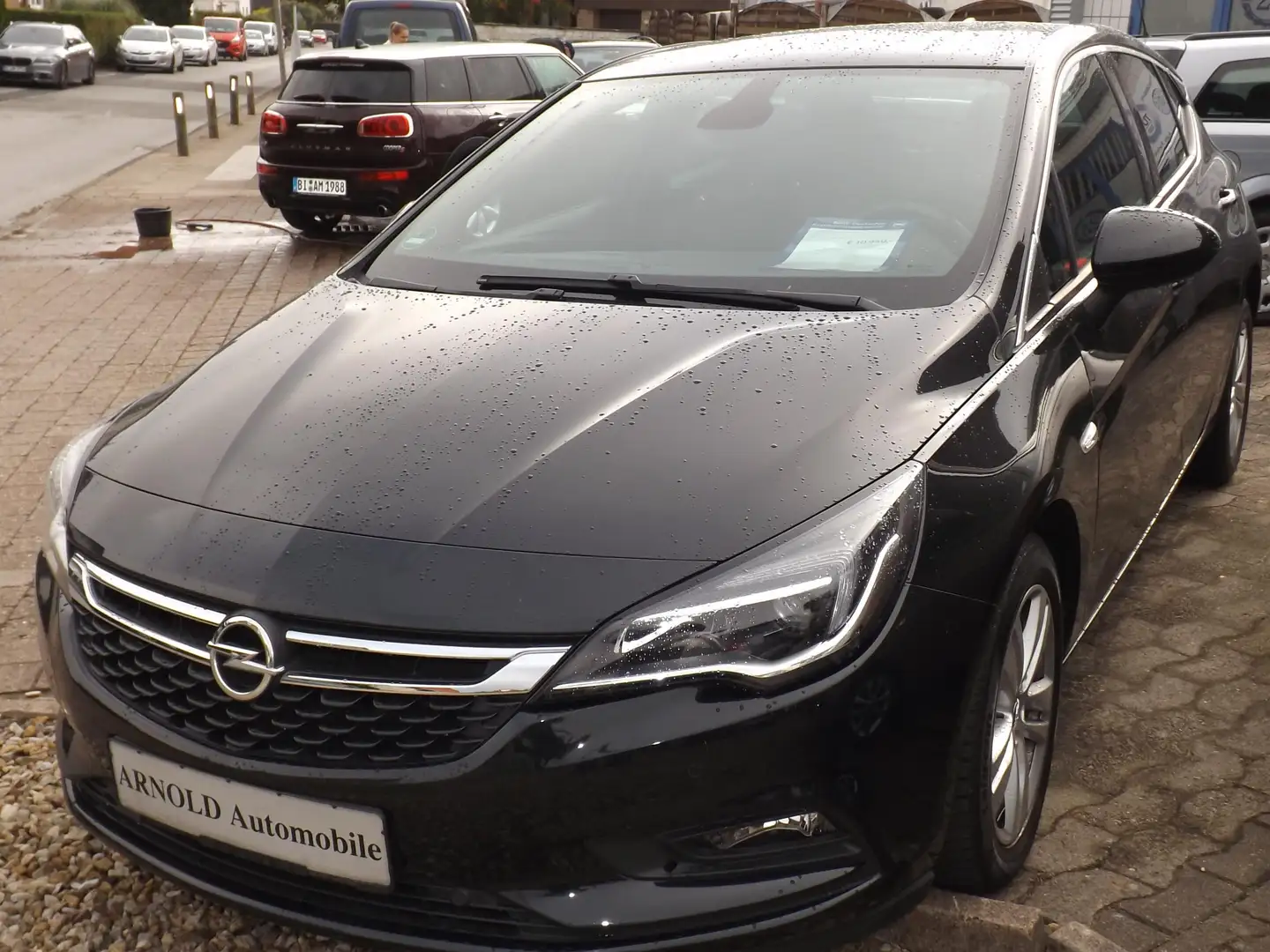 Opel Astra Dynamic 1,4i // 78.000 Km // Allwetter // Schwarz - 1