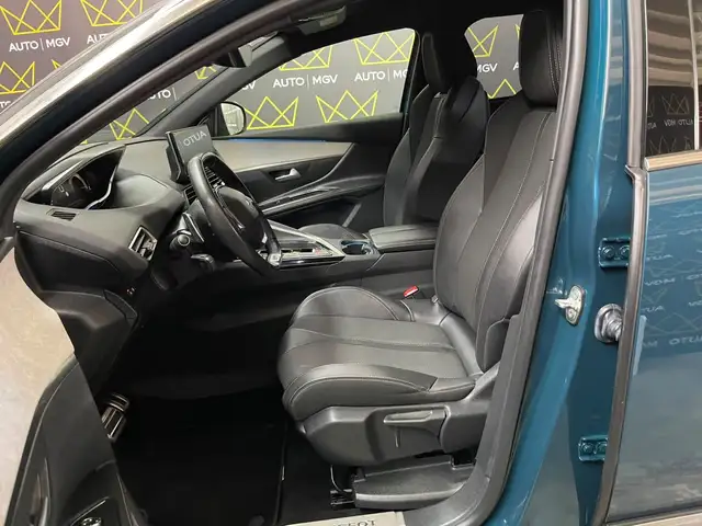 Peugeot 5008 view 8