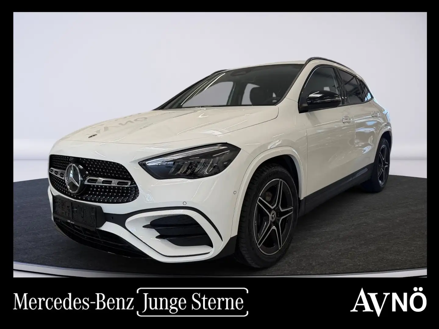 Mercedes-Benz GLA 180 AMG-Line Winterpaket Keyless AHK Weiß - 1