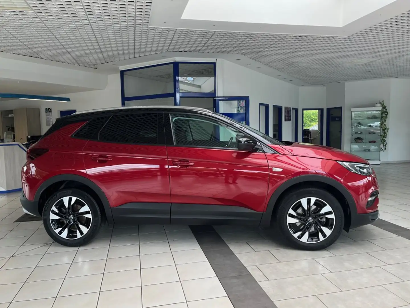 Opel Grandland X 1.6 T Aut. Elegance,AHK,P+G Premium Rouge - 2