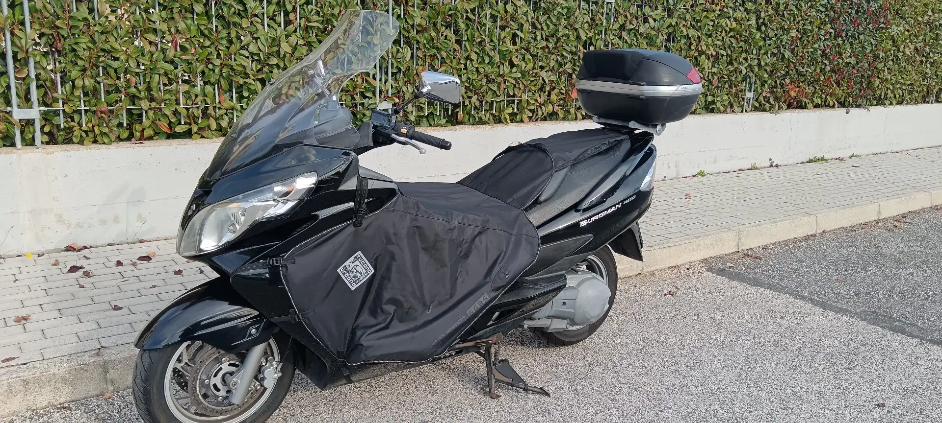 Suzuki Burgman 400 Nero - 1
