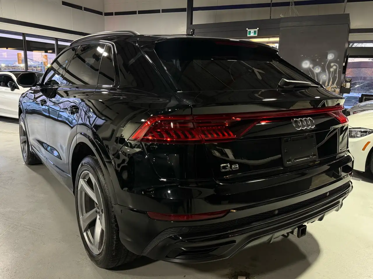 Audi Q8 снимка Audi Q8