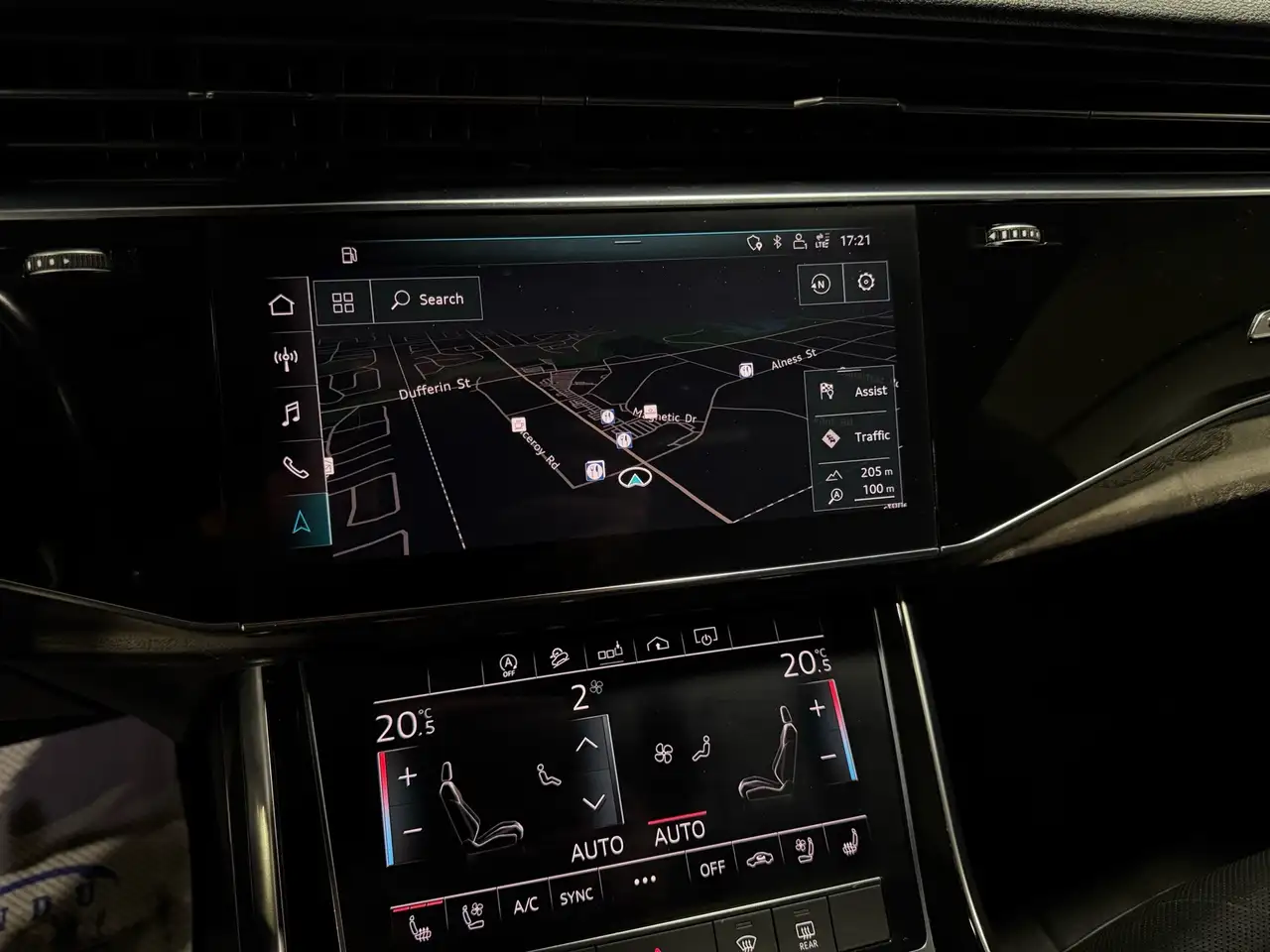Audi Q8 снимка Audi Q8