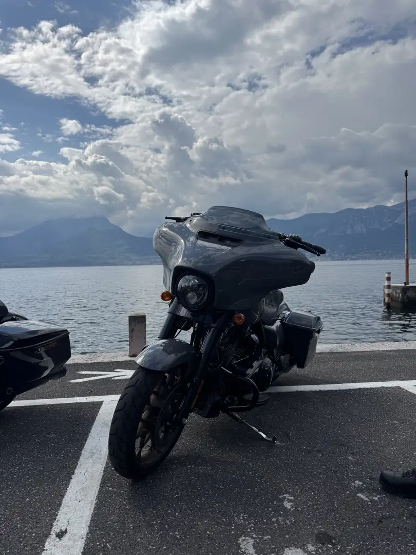 Harley-Davidson Street Glide ST (117) und umbau - 1