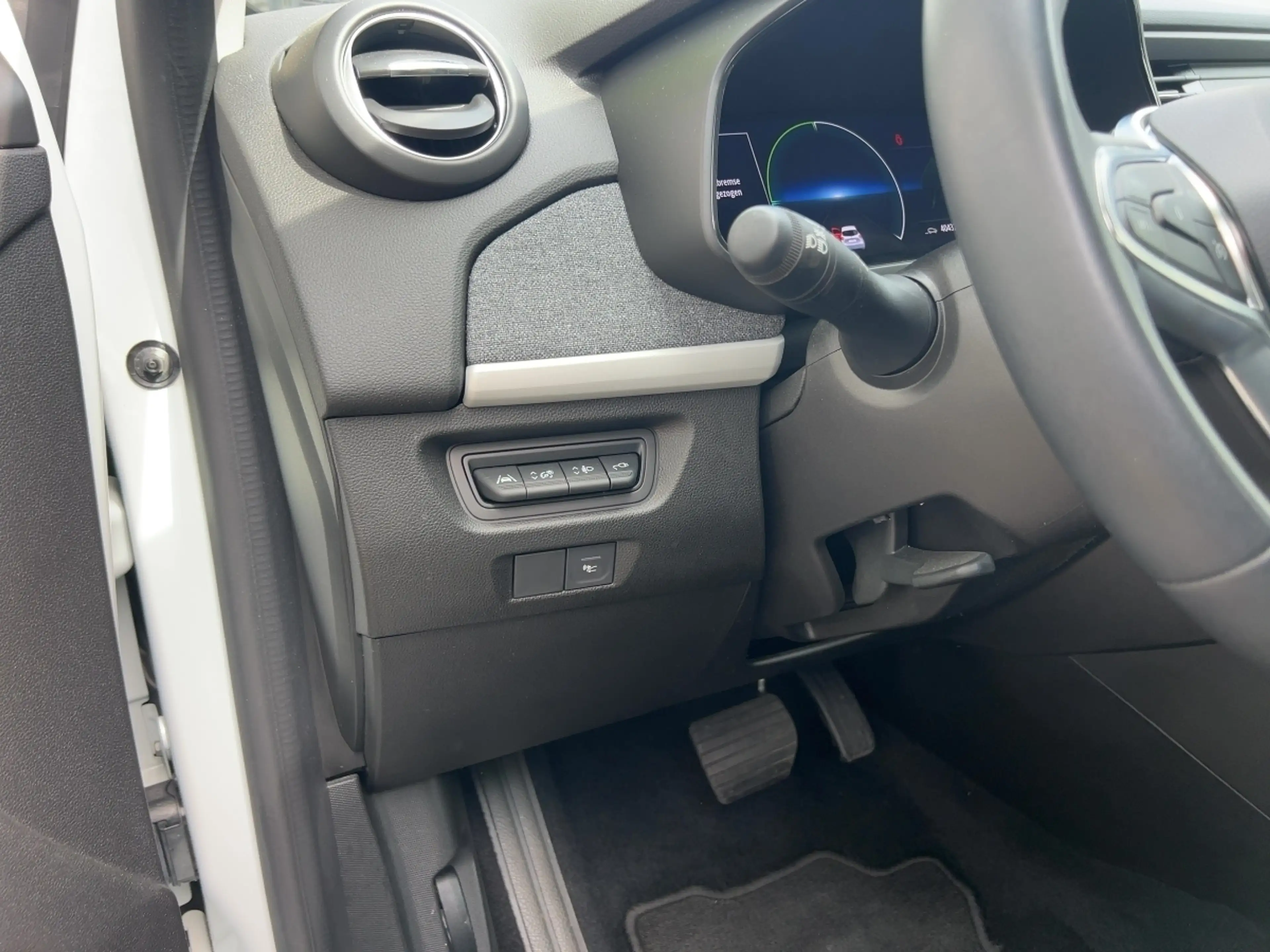 Renault ZOE Evolution EV50 135hp PDC KLIMA — photo 13
