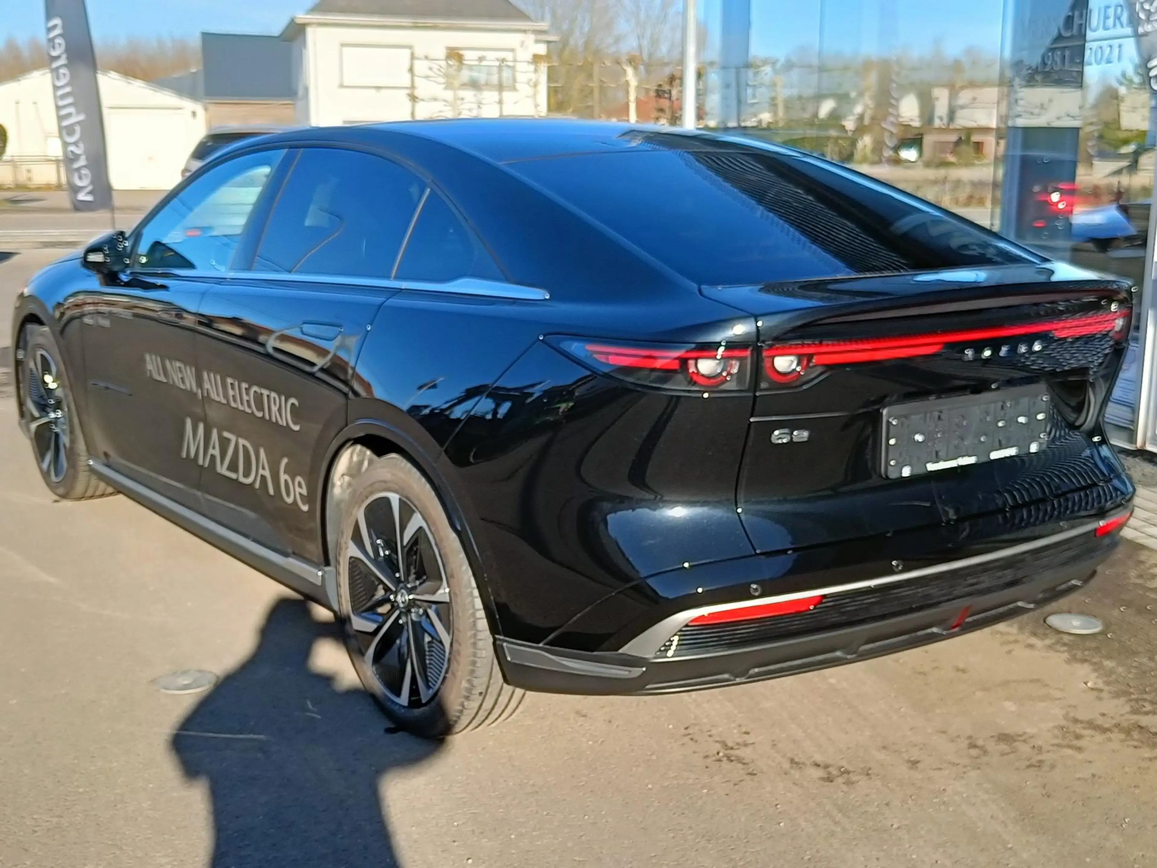 Mazda 6e 6e 68.8 kWh Takumi Plus — photo 4