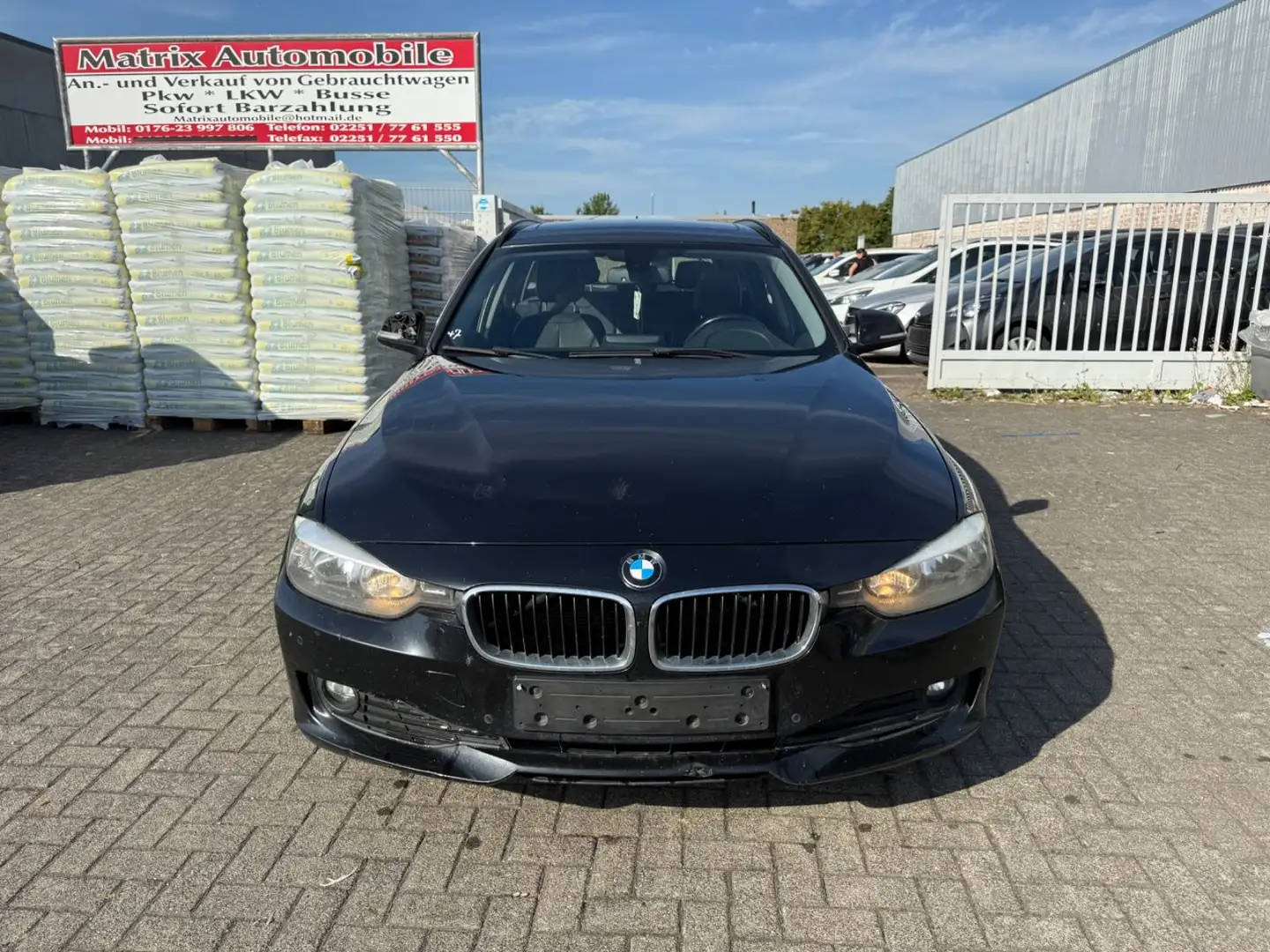 BMW 320 Baureihe 3 Touring 320 d xDrive,navi,Euro5 Schwarz - 2