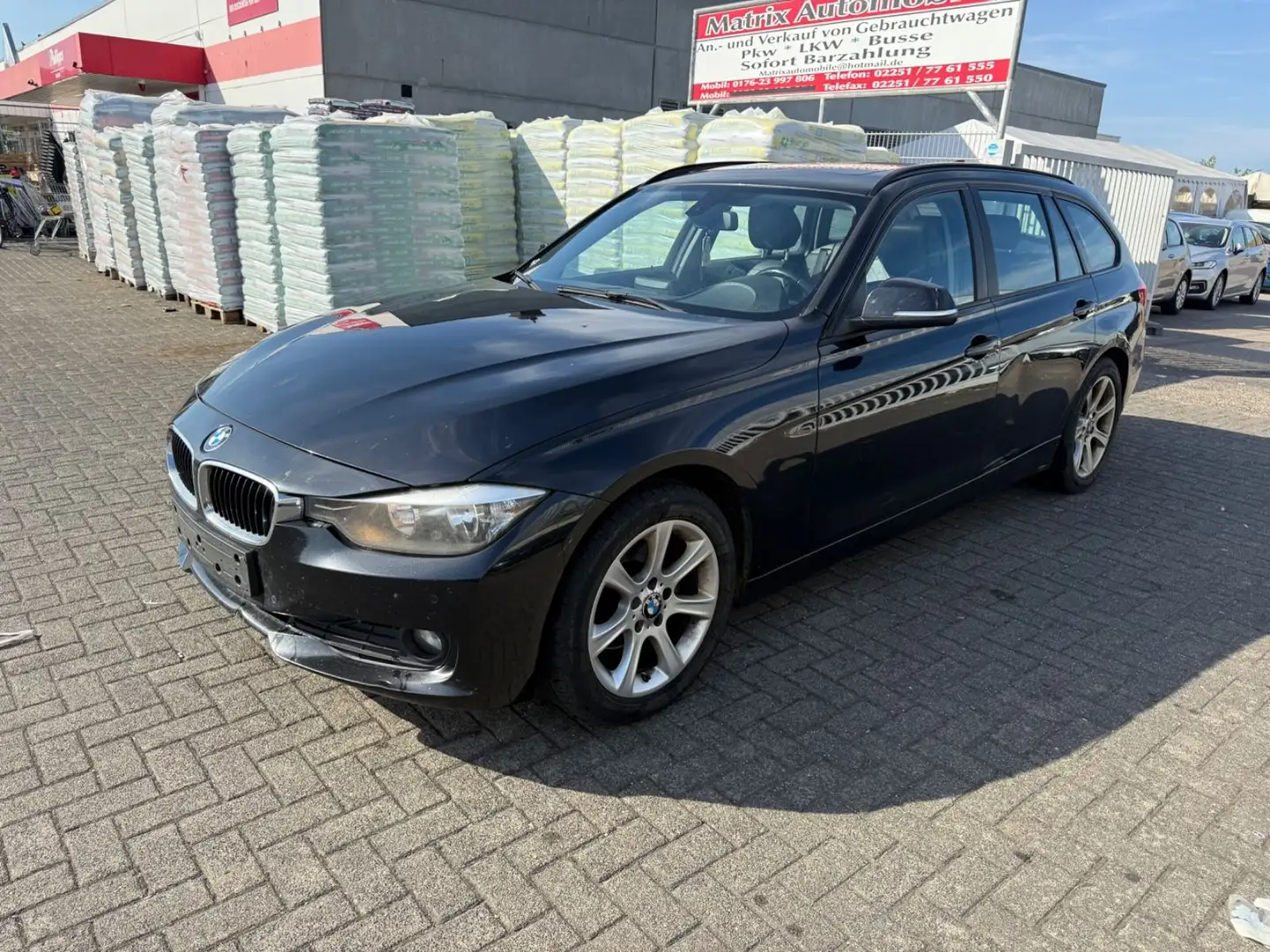 BMW 320 Baureihe 3 Touring 320 d xDrive,navi,Euro5 Schwarz - 1