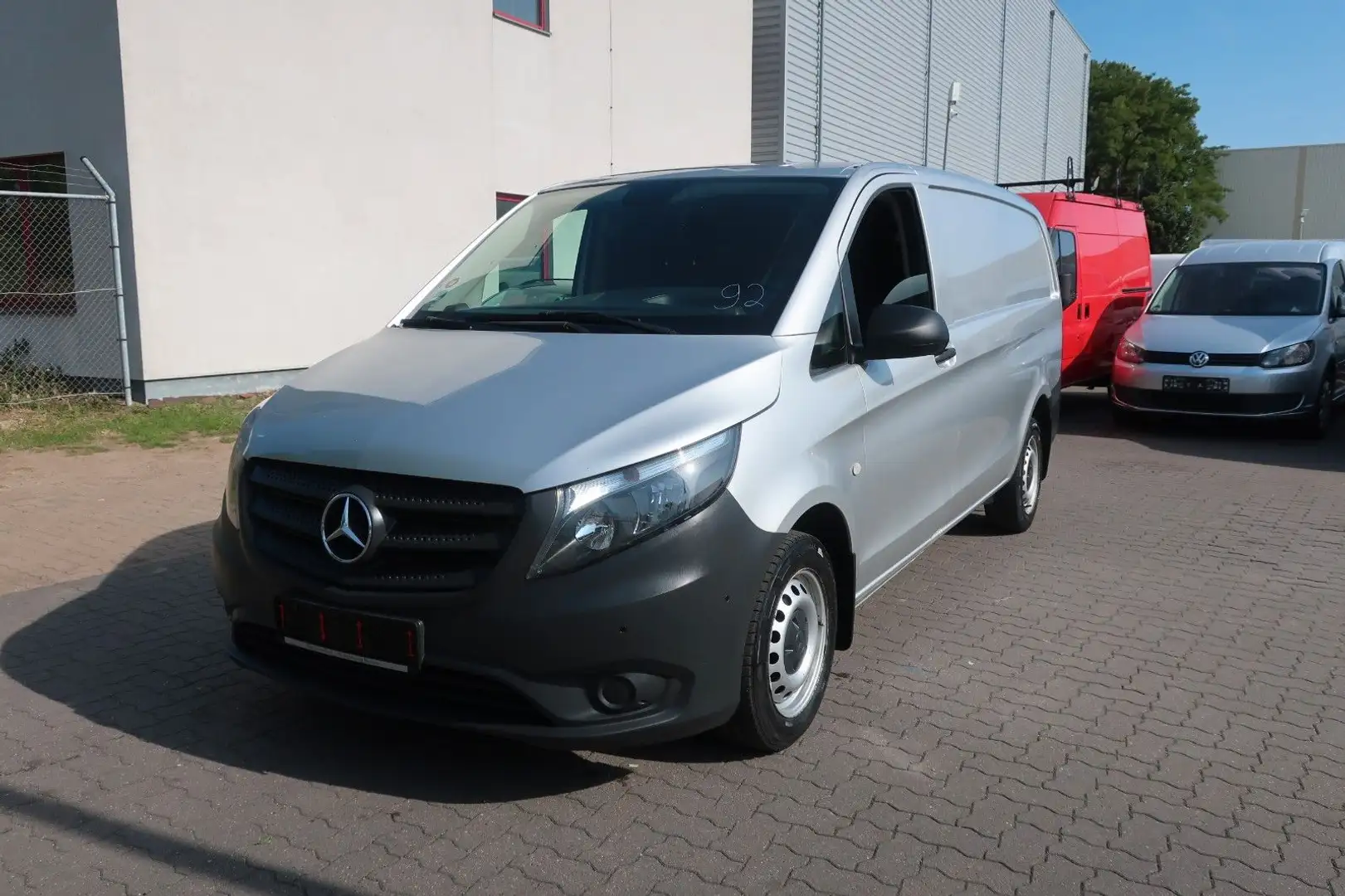 Mercedes-Benz Vito 111 CDI Lang 1. Hand / Klima / SHZ / PDC Silber - 1