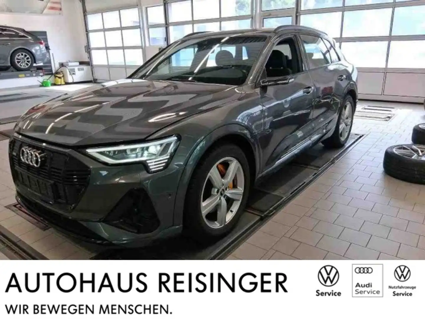 Audi e-tron S line quattro 55 300kW (Matrix,Pano,B&O) Klima Grijs - 1