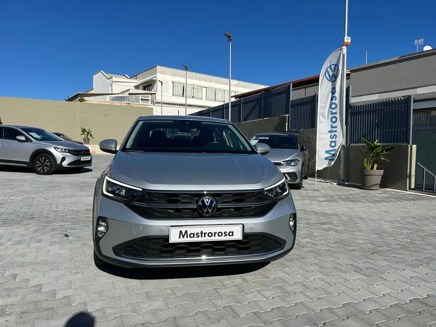 Volkswagen Taigo Taigo 1.0 tsi Life 95cv Argento - 1