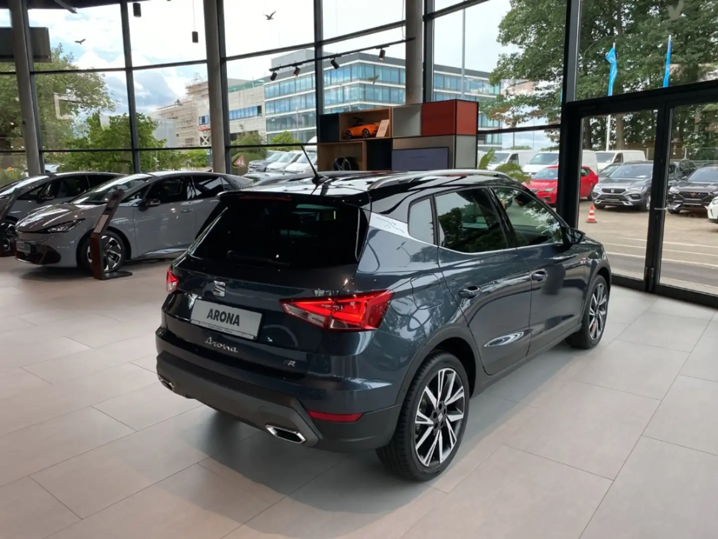 SEAT Arona FR 1.0 TSI Navi Leder Digitales Cockpit LED Sperrd Grau - 2