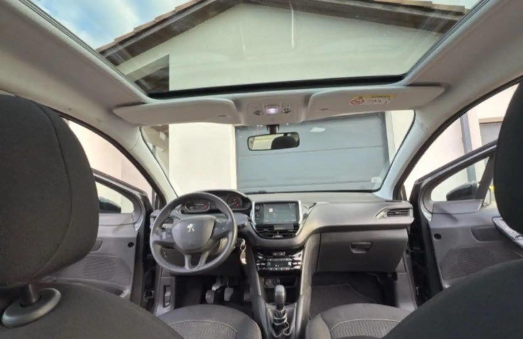 Peugeot 208 208 1.2 PureTech 82ch BVM5 Active Gris - 1