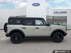 Ford Bronco photo Ford Bronco
