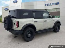 Ford Bronco photo Ford Bronco