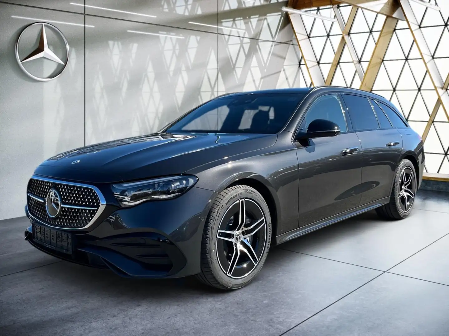 Mercedes-Benz E 450 d 4MATIC T-Modell AMG Night Burm4D*AHK*360 Gris - 2