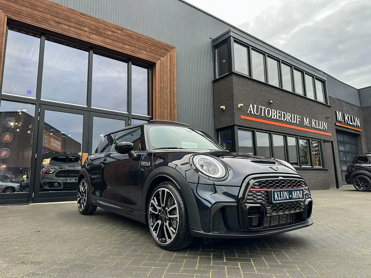 MINI Cooper S Mini 2.0 John Cooper Works F1 aut/Pano/Camera/HK/L Zwart - 1