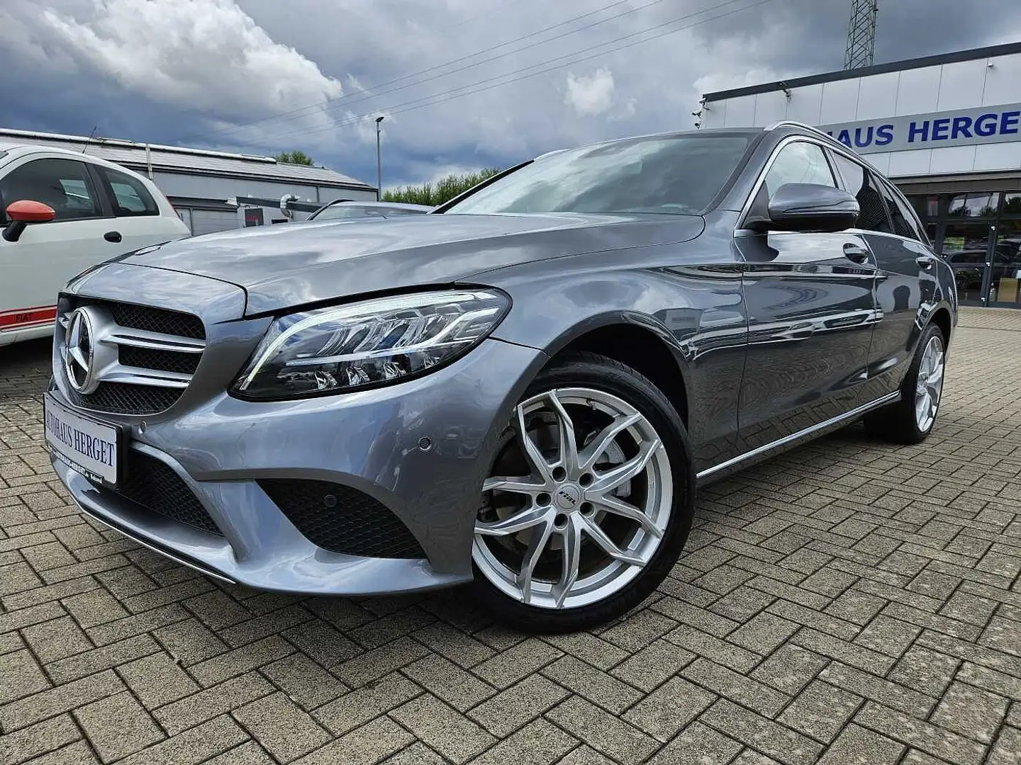 Mercedes-Benz C 220 d 4Matic T 9G-TRONIC Avantgarde 2.Hand/MB-Scheckhe Grau - 1
