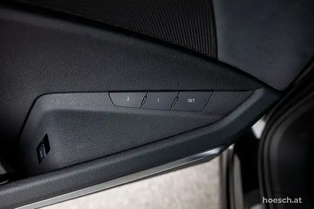 Audi Q8 e-tron SQ8 e-tron quattro 21" BLACK PANO B&O MATRIX WIE Ansicht 34