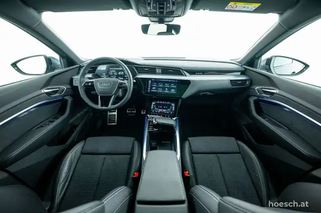 Audi Q8 e-tron SQ8 e-tron quattro 21" BLACK PANO B&O MATRIX WIE Ansicht 5