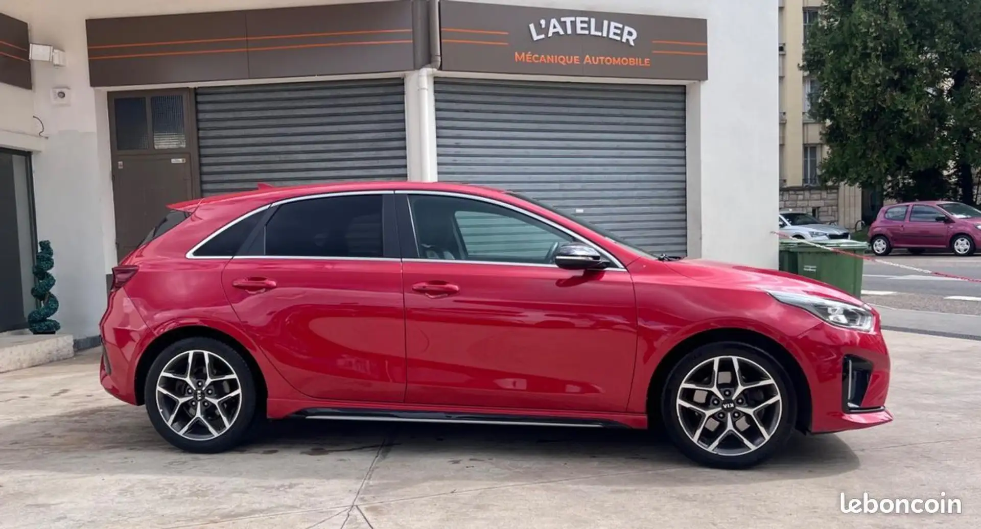 Kia Ceed / cee'd Ceed III (2) 1.0 T-GDI 120 ISG GT LINE + VOITURE GRÊLÉE CAMÉRA CARPLAY JBL DÉTECTEURS... Rouge - 2
