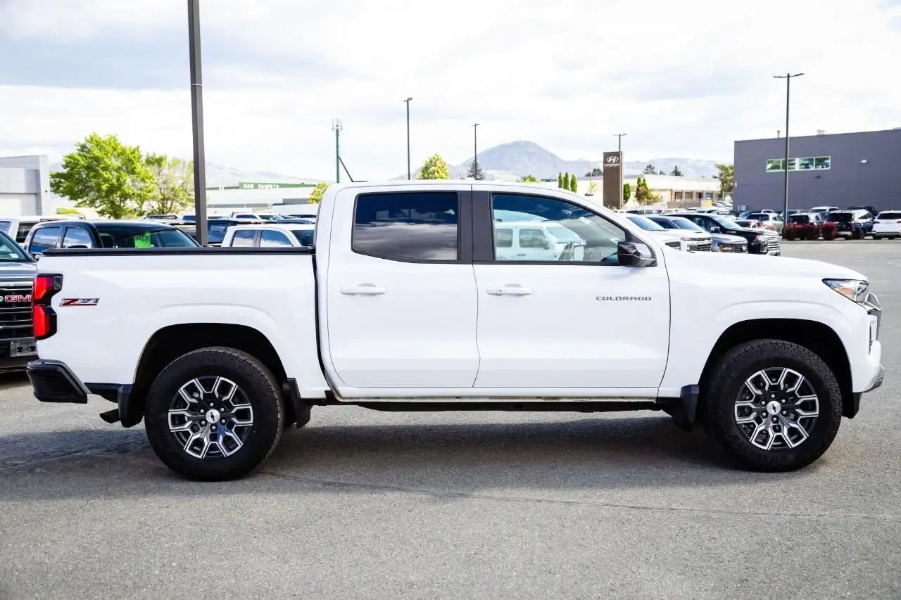 Chevrolet Colorado photo Chevrolet Colorado