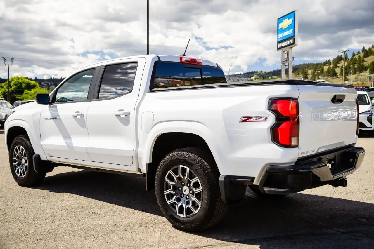 Chevrolet Colorado photo Chevrolet Colorado