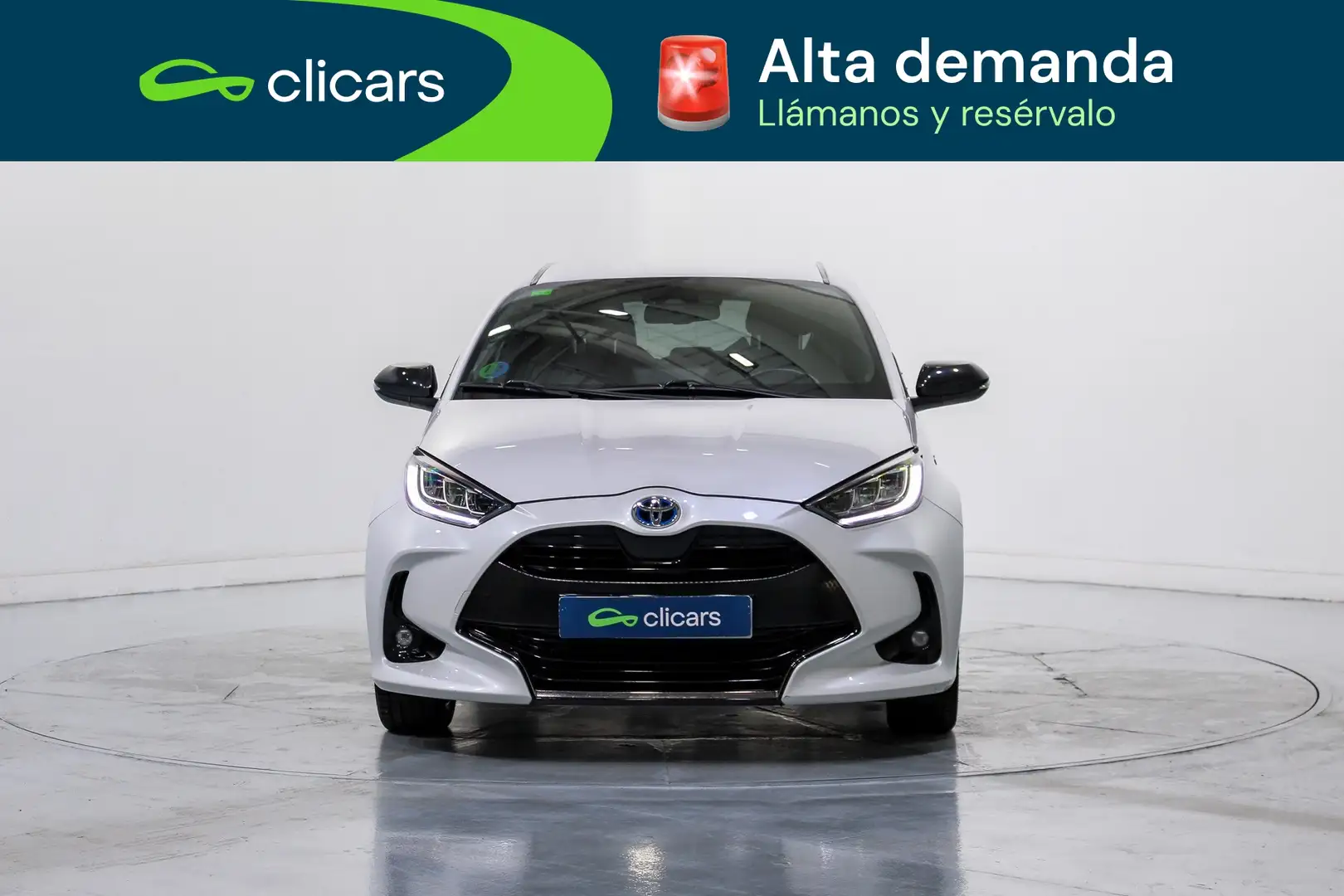 Toyota Yaris 120H 1.5 Style Premiere Edition Blanco - 2