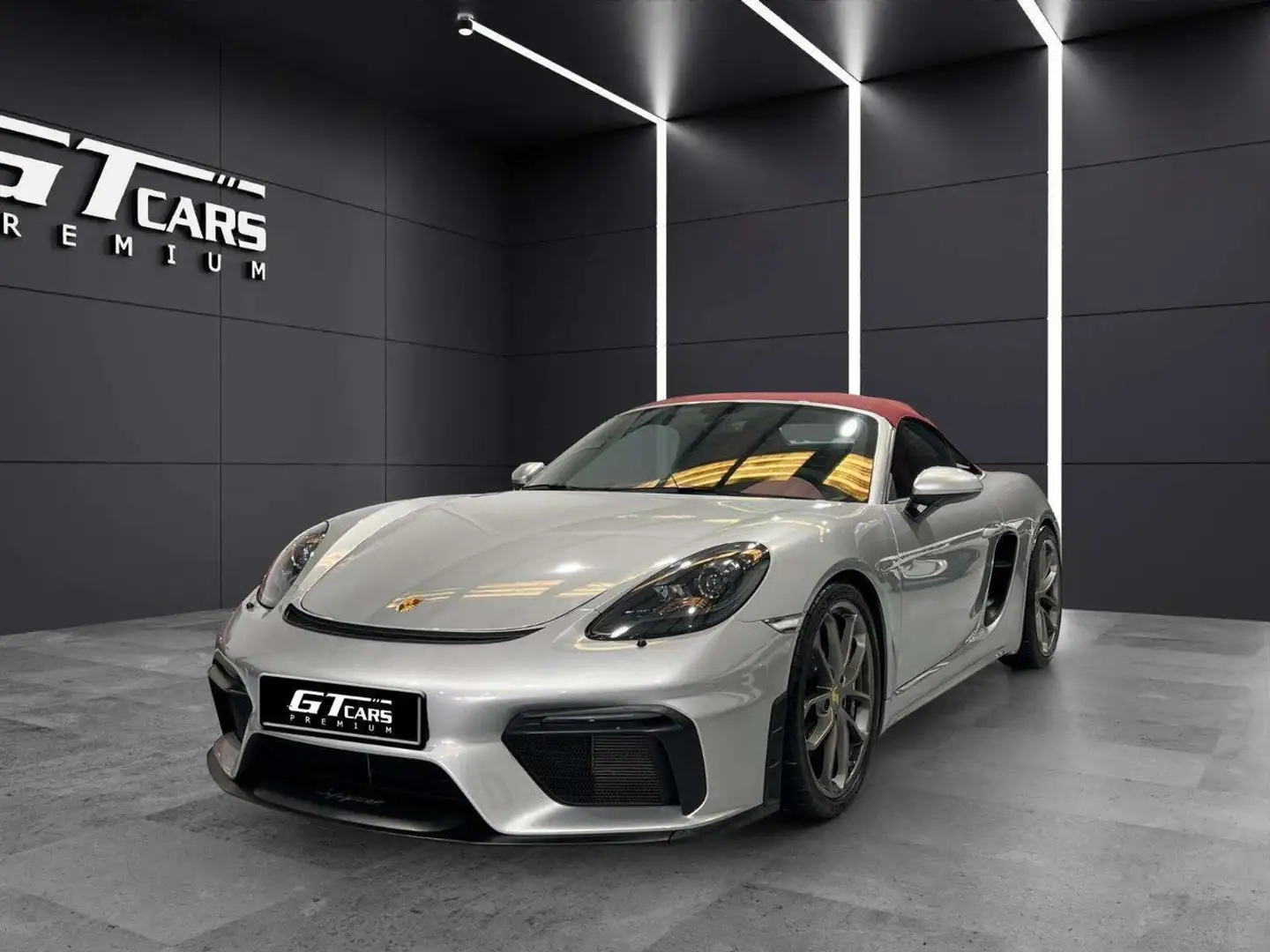 Porsche 718 Spyder Plateado - 1