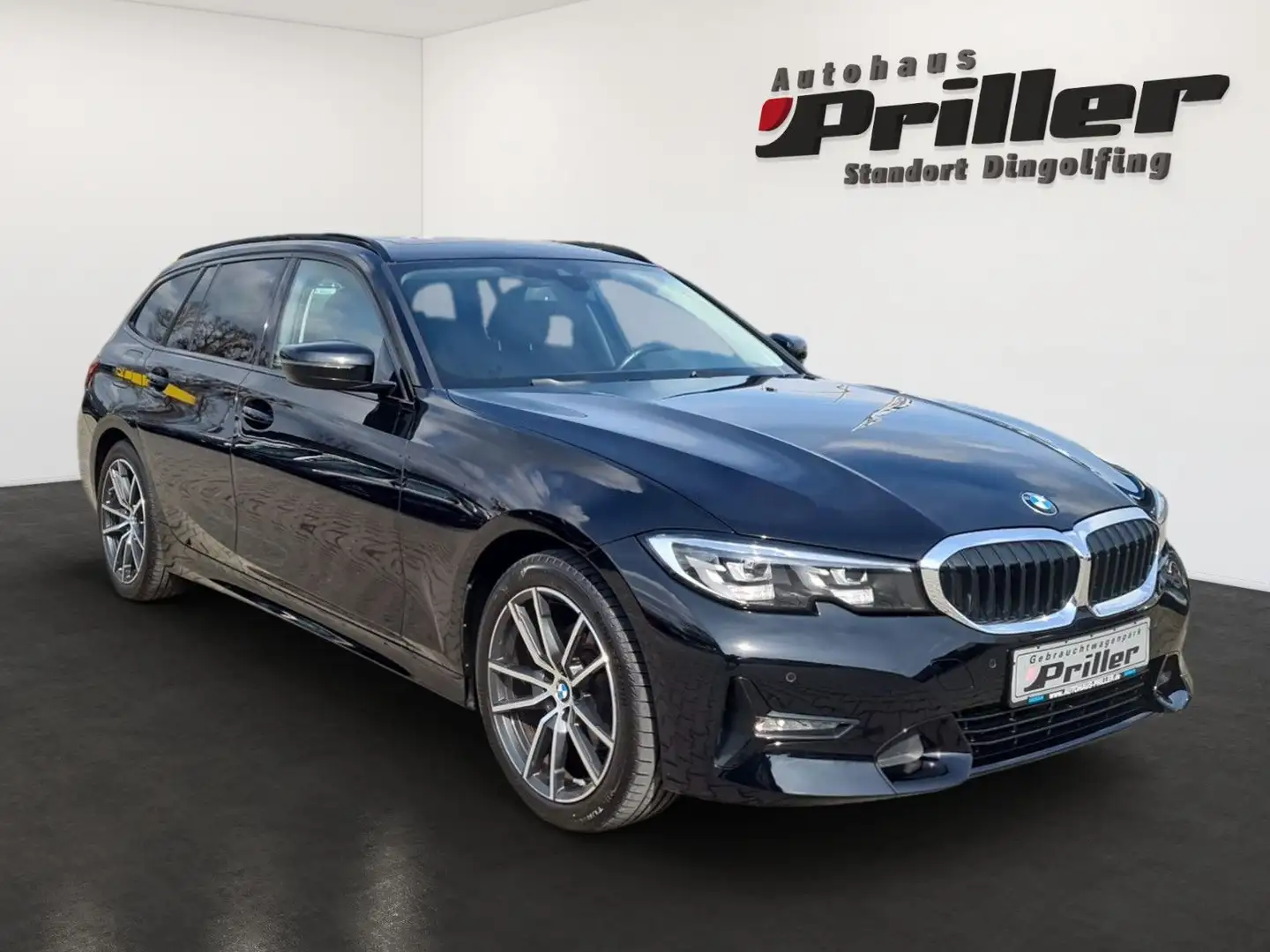 BMW 320 d Touring Sport Line/NAVI/LED/LiveCockpit/GSD Black - 2