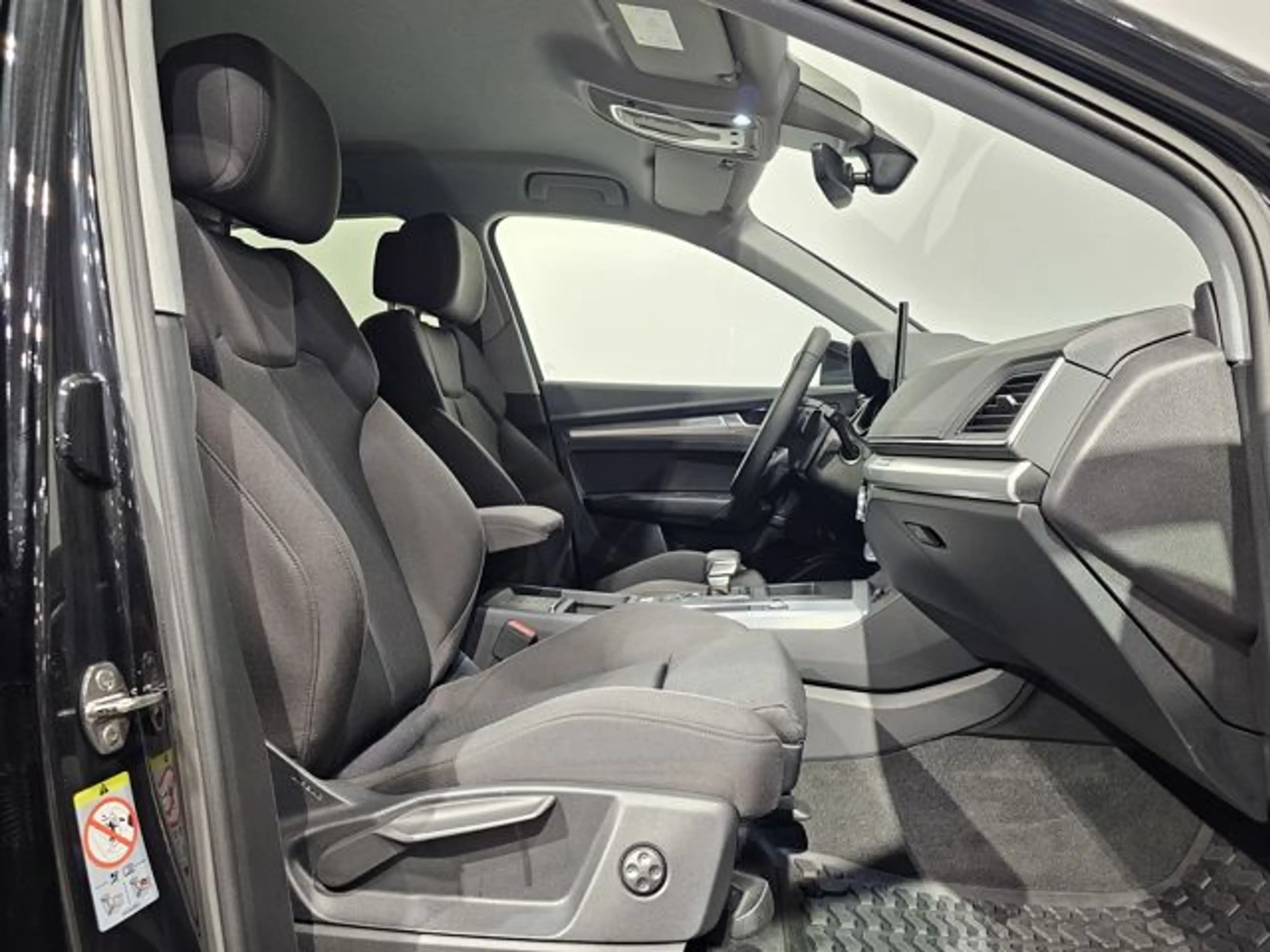 Audi Q5 40 TDI Q. Sport Kameras Matrix Standheizung — photo 14
