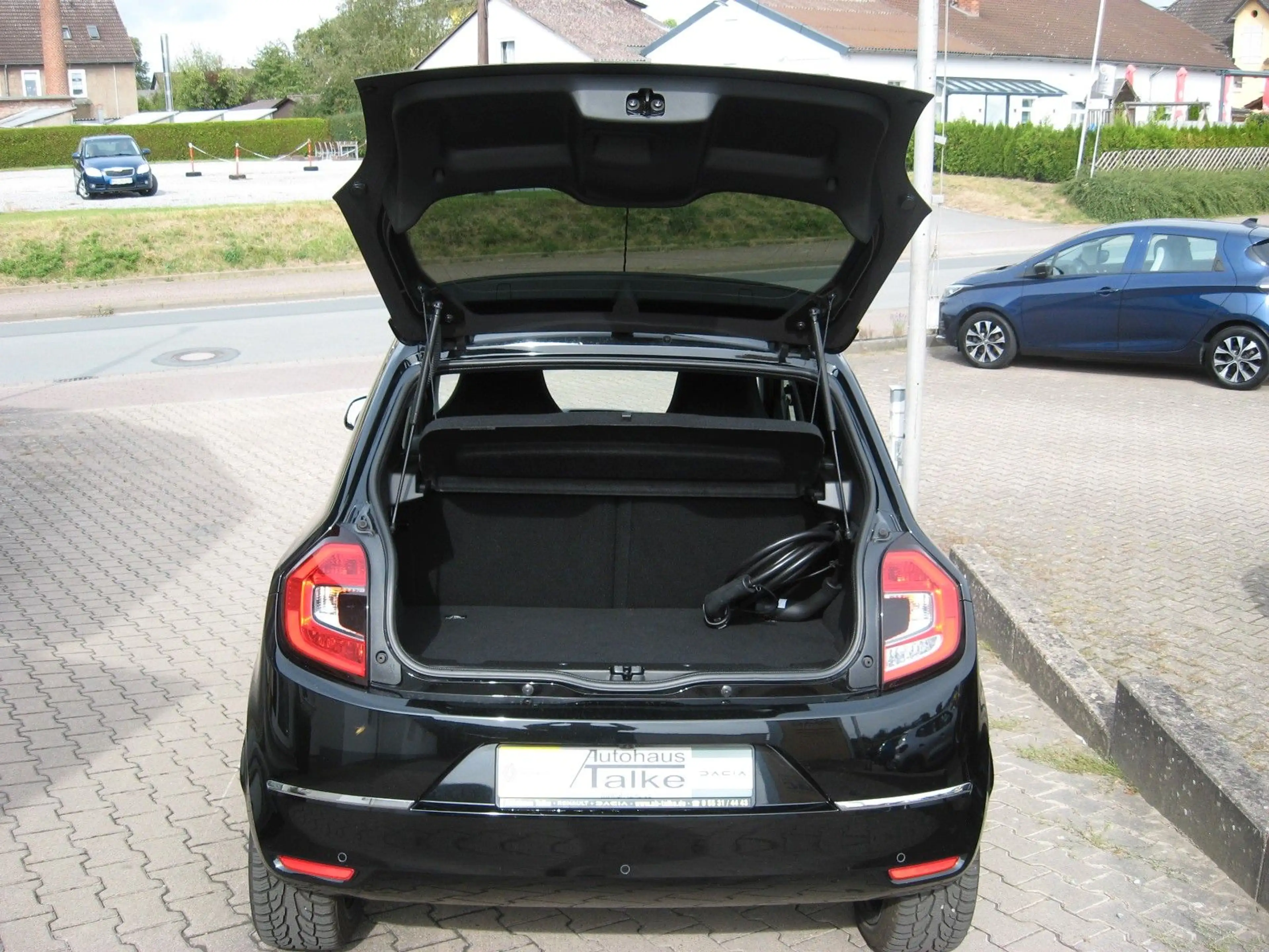 Renault Twingo Urban Night Electric --Wenig Kilometer-- — photo 6