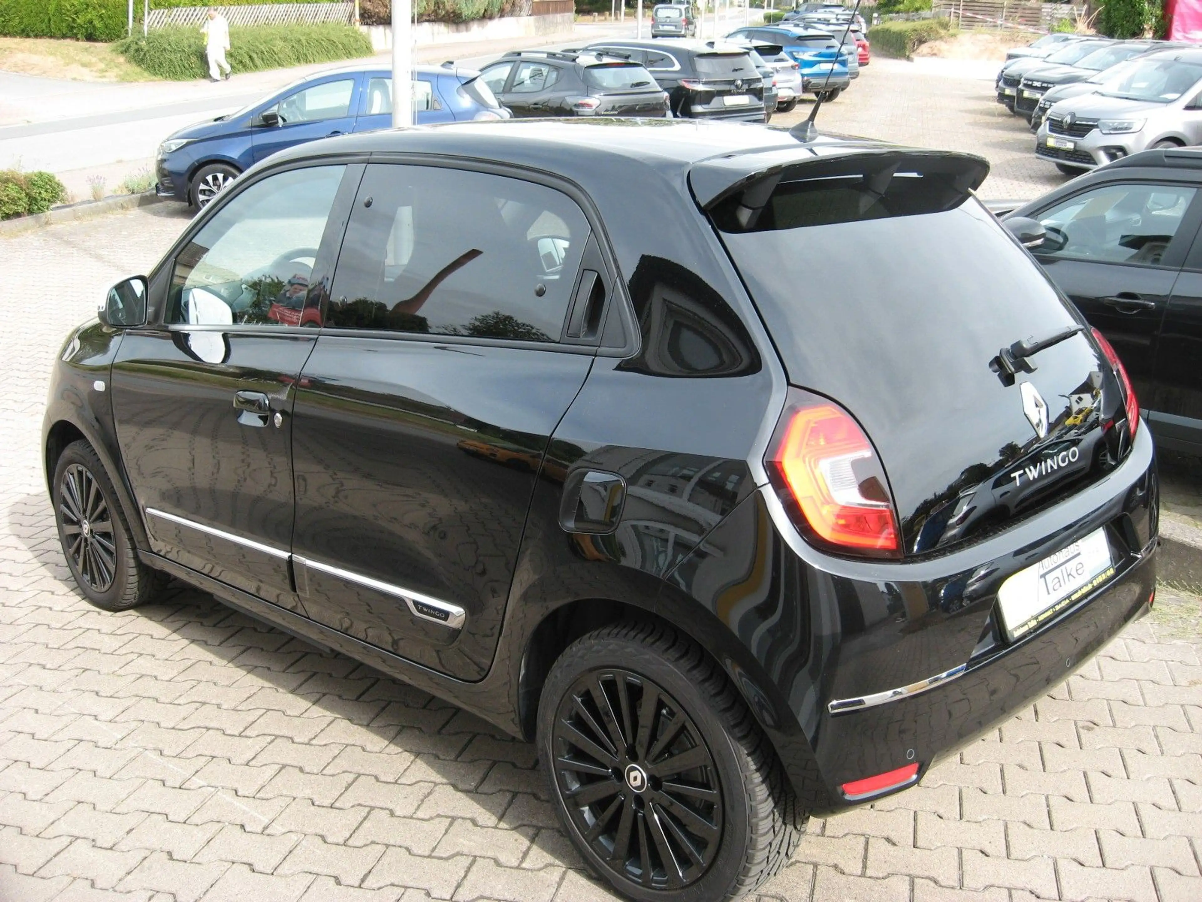 Renault Twingo Urban Night Electric --Wenig Kilometer-- — photo 4