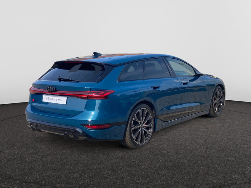 Audi A6 Audi A6 Avant Edition one blue e-tron performance  270,00 kW — photo 2