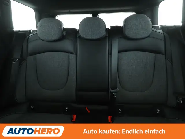 MINI Clubman view 15