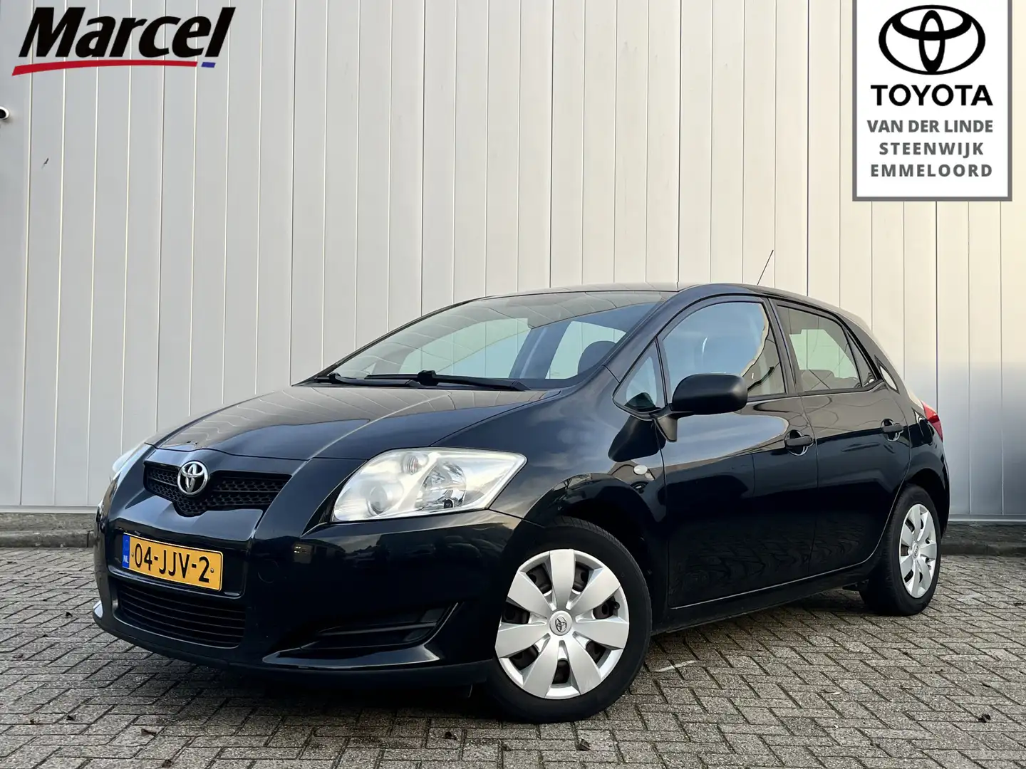 Toyota Auris 1.3 Comfort Airco Trekhaak Zwart - 1