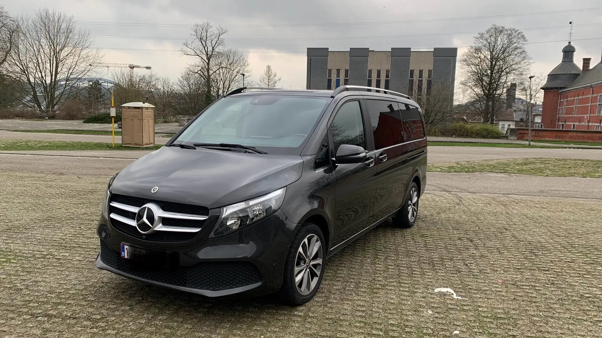 Mercedes-Benz V 220 V220d L2 AVANTGARDE 7 PLACE… PRIX A DISCUTER - 2