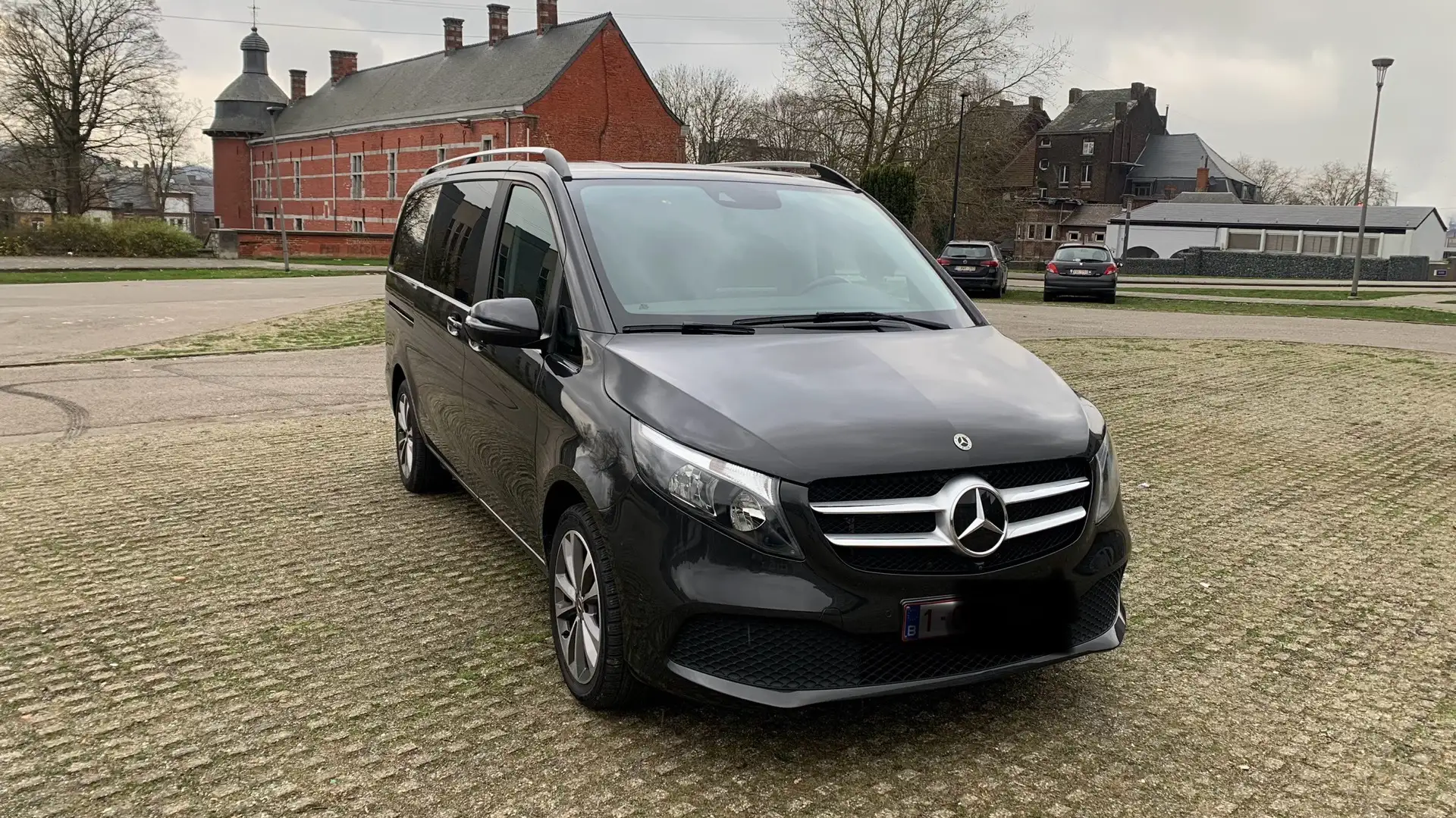 Mercedes-Benz V 220 V220d L2 AVANTGARDE 7 PLACE… PRIX A DISCUTER - 1