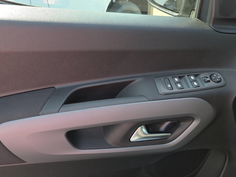 Opel Combo , GS, XL, 1.5 Diesel (96 kW/130 PS), 8-Gang-A — photo 11